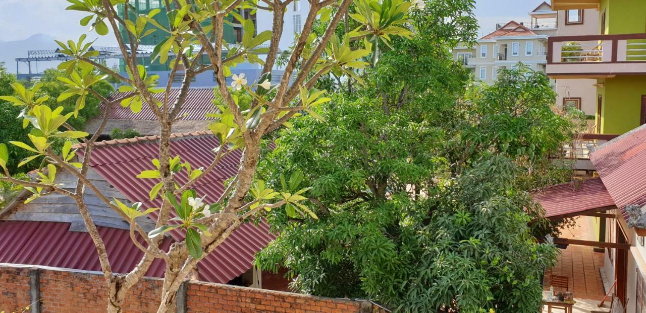 Kool Kampot Hotel Exterior photo